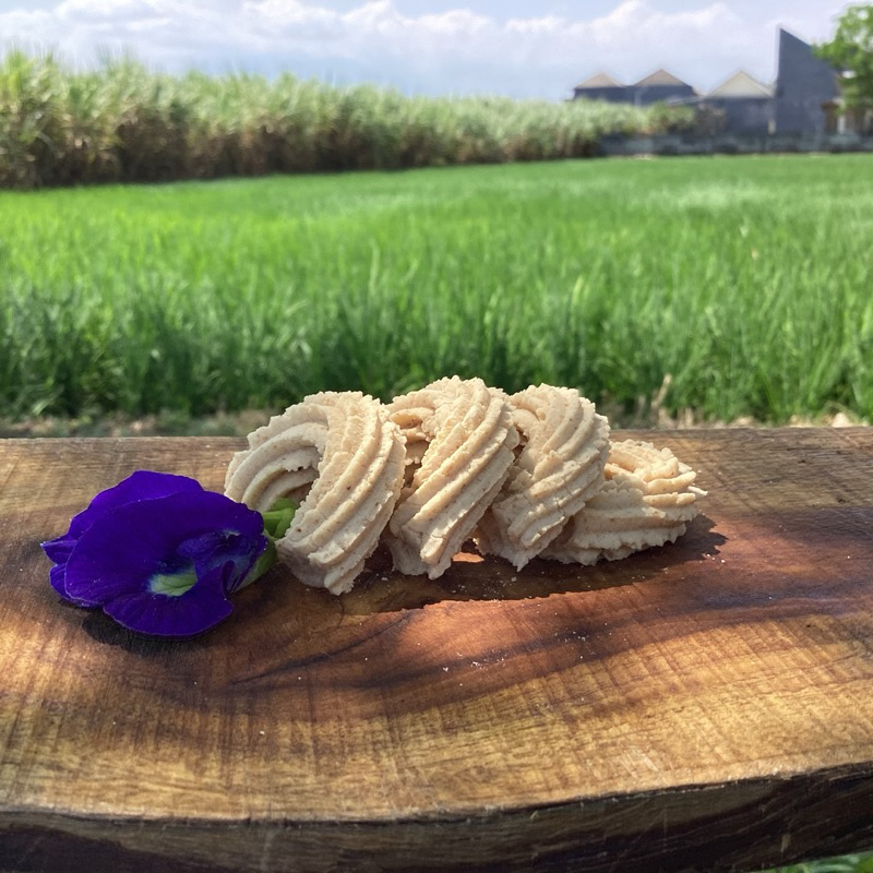 

KUE LEBARAN, KUE SEMPRIT KOYA DI JAMIN GURIH