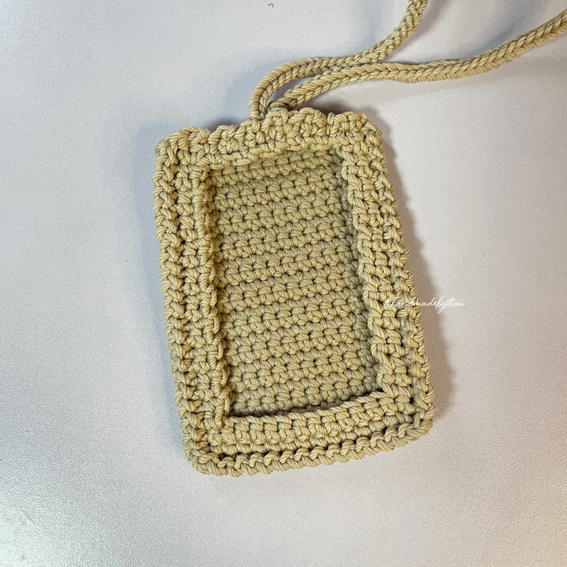 

Freya • ID Card Holder Crochet [id card rajut | card holder rajut | kartu kerja rajut]