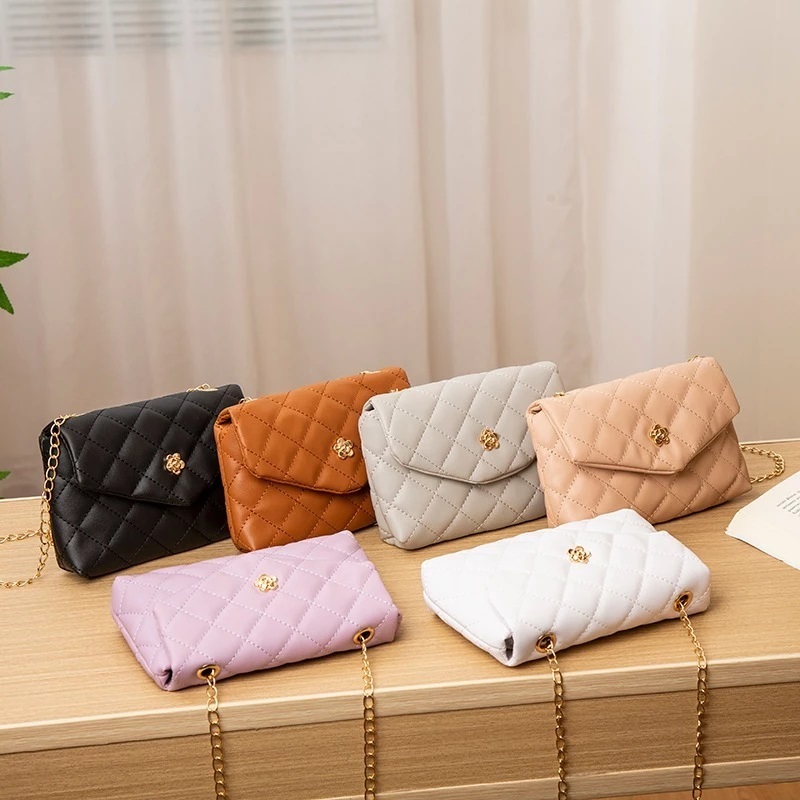 Tas Slingbag Wanita Terbaru Tas Selempang Cewek Tali Rantai Tas HP Bahan Tebal Dan Kokoh