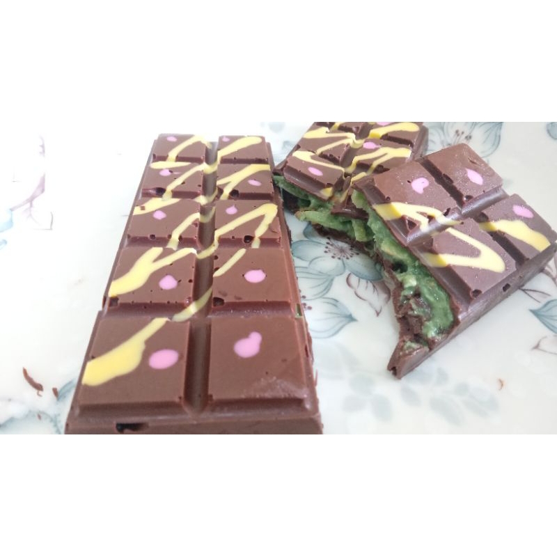 

Cokelat Dubai ala Ankrella - kunafa chocolate, 70 gram