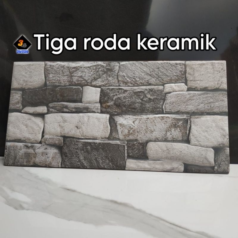 keramik dinding 20x40/keramik batu alam/keramik motif batu/keramik kasar/keramik tiang kw 2