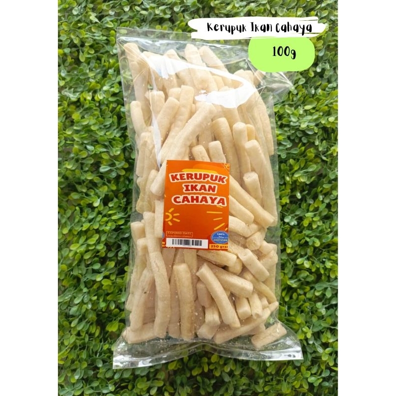 

SNACK ENACK - KERUPUK IKAN CAHAYA 100GR cemilan murah jajan enak