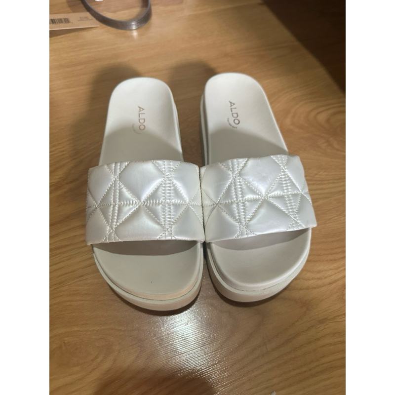 Aldo Sandal Wedges Wanita Warna Putih White Preloved NETT PRICE