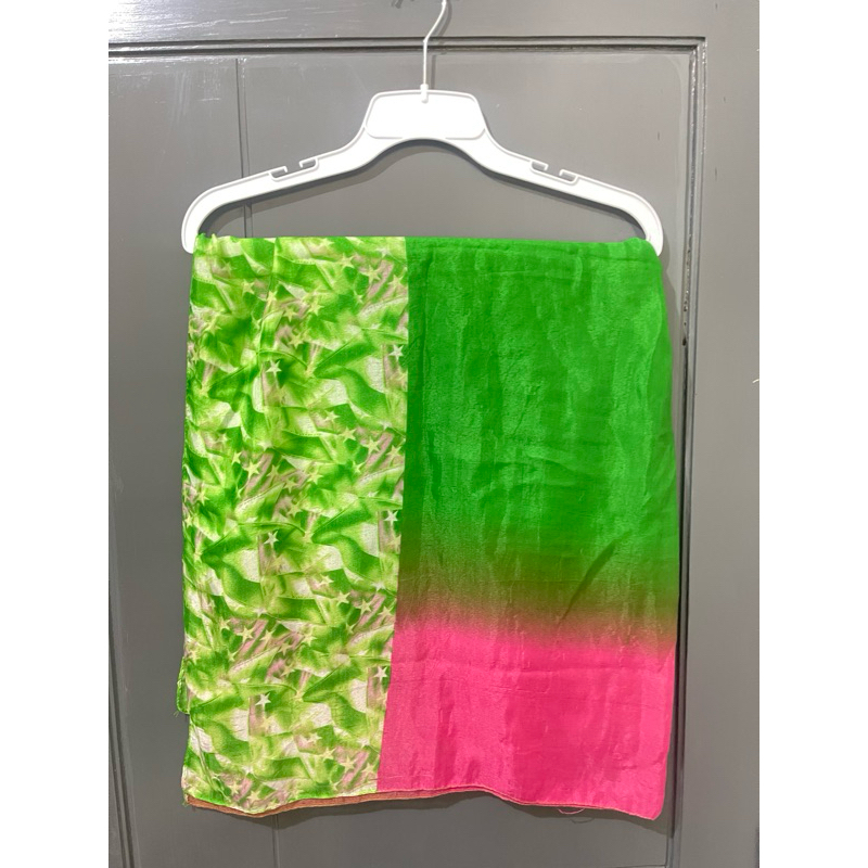 PRELOVED HIJAB SEGI EMPAT