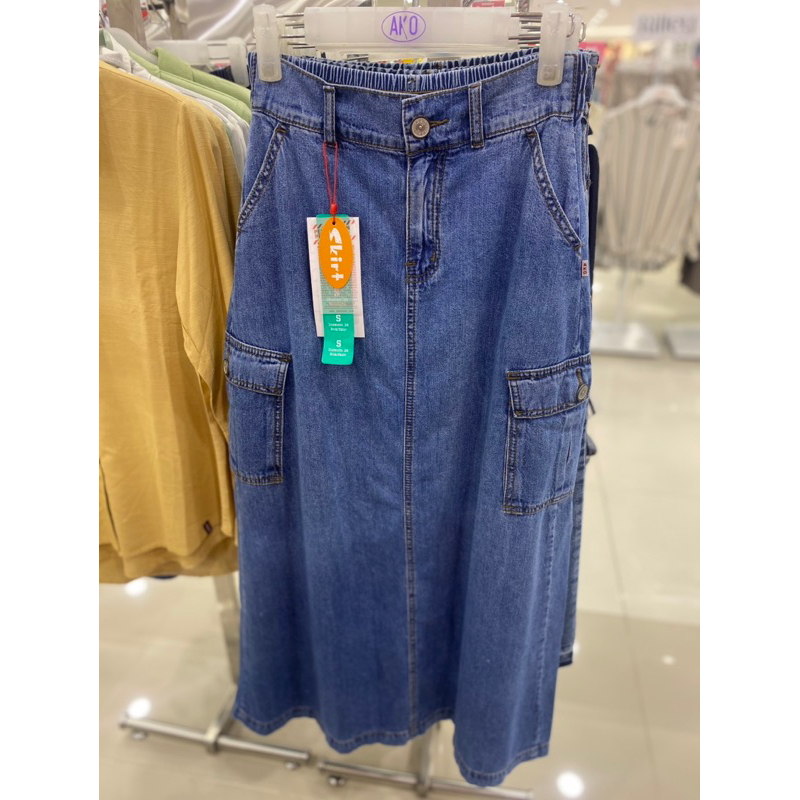 Rok jeans cargo merk AKO best seller terbaru dari MATAHARI