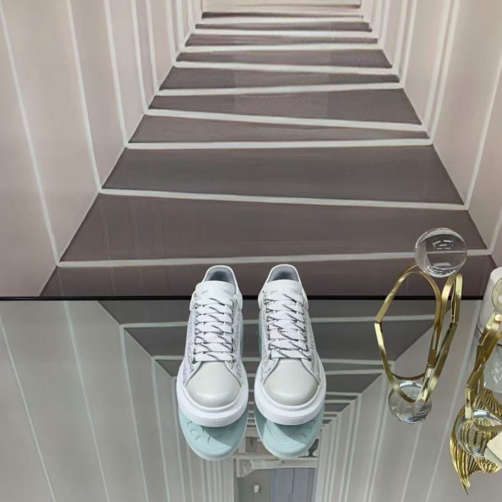 Alexander McQueen Fashion Classic Men's and Women's Sports Shoes