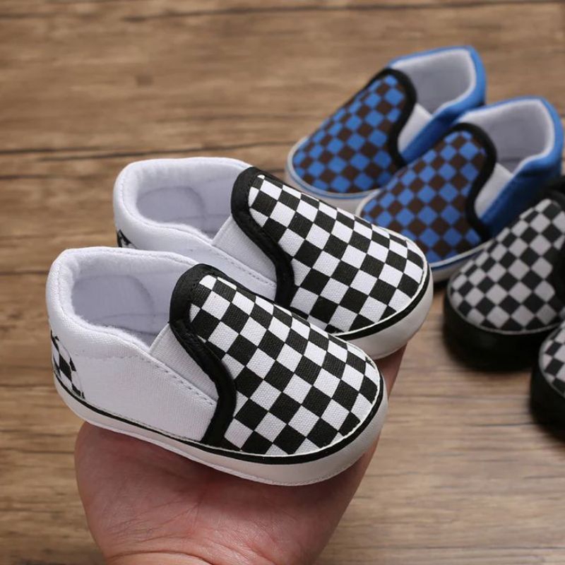 Sepatu bayi prewallker Slip On Catur perempuan dan laki-Laki Usia 0-12 Bulan Harga Murah Berkualitas
