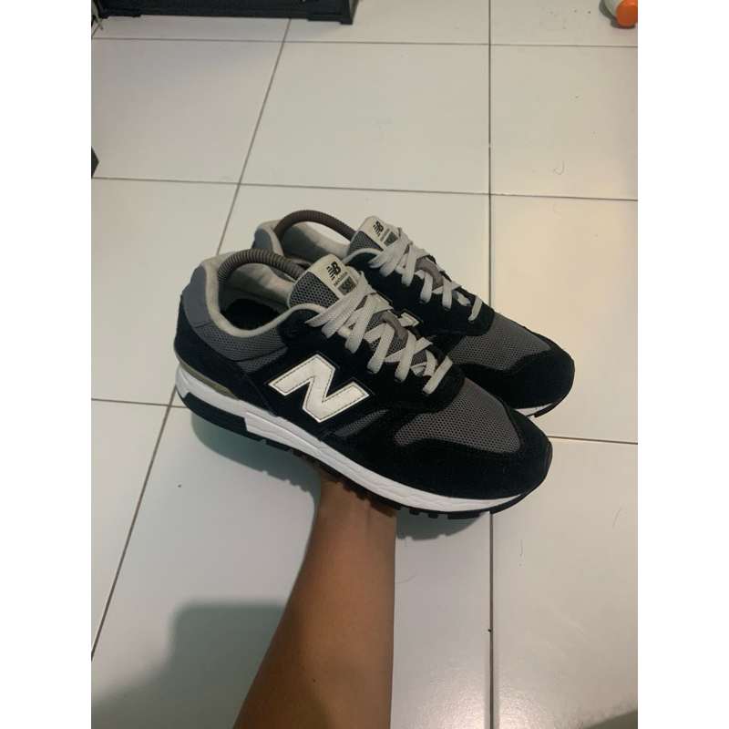New Balance 565 Black Grey