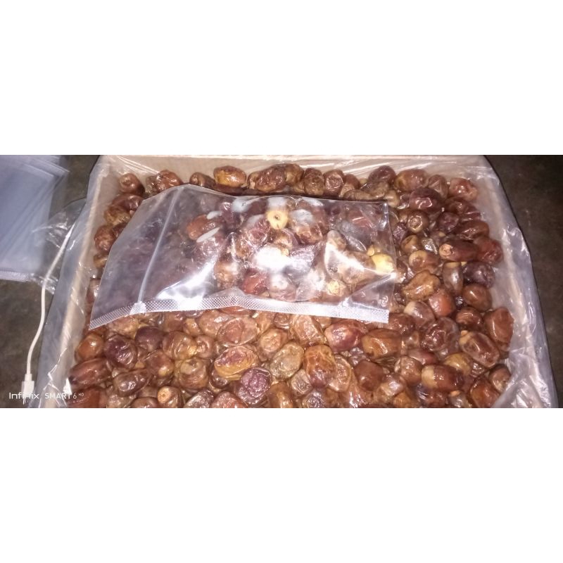 

kurma 1 pack ukuran 16x24
