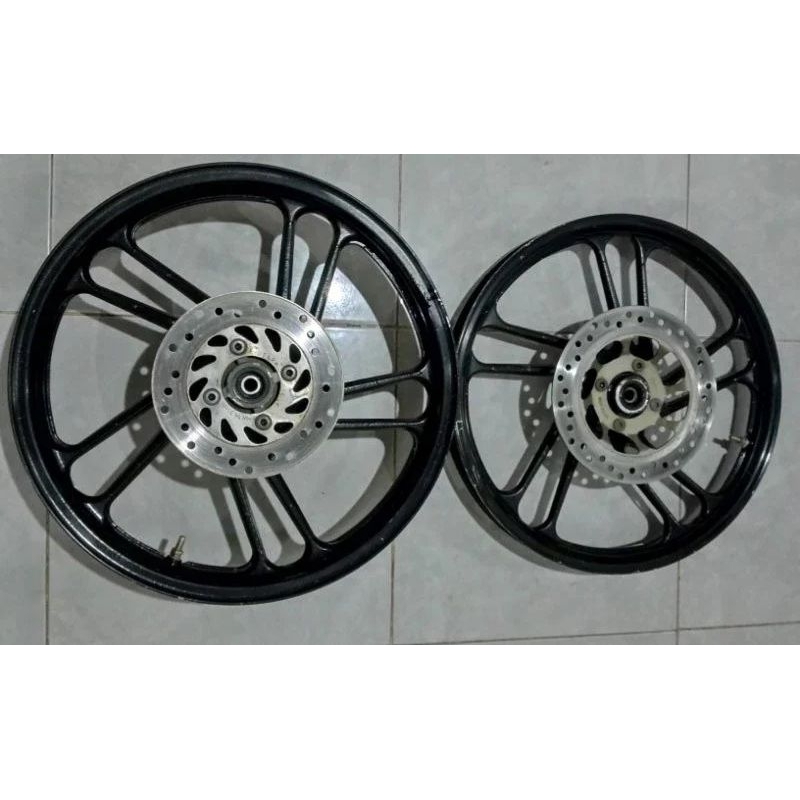Velg Honda CS one sepasang copotan original no minus