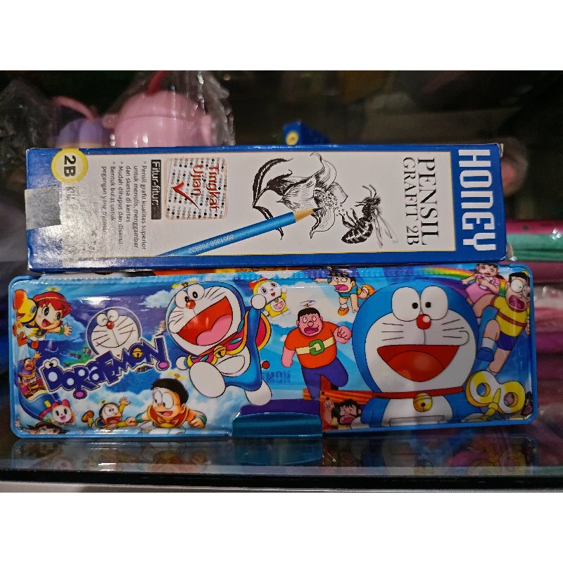 

SEPAKET TEMPAT PENSIL DAN PENSIL 2B