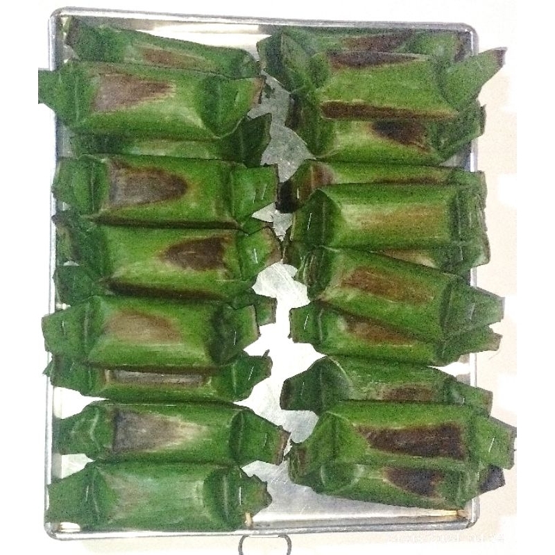 

Lemper isi Ayam