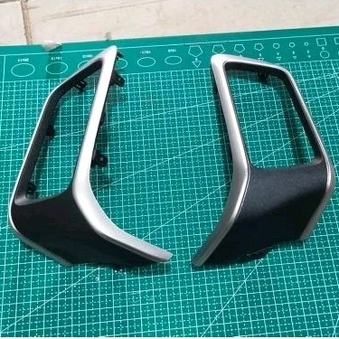 Cover Panel AC Innova Zenix Panel Side Vent Innova Zenix Original