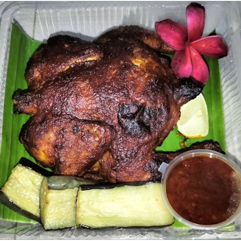 

Ayam panggang oven dengan sambal tomat dan terong goreng