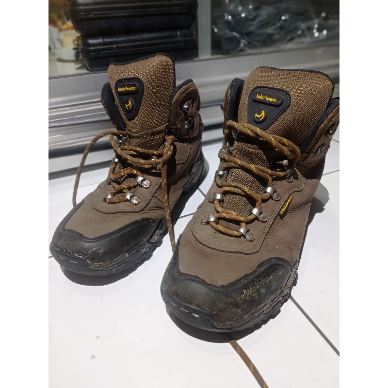 Sepatu Gunung Mokzhaware Reality ukur 40