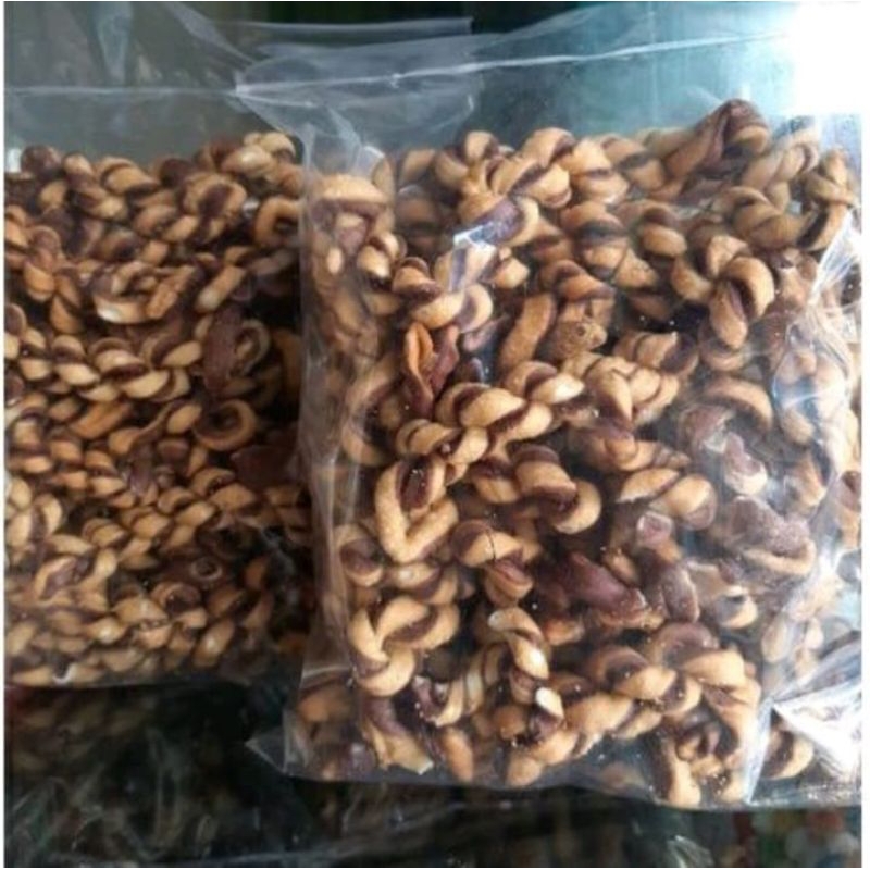 

KUE TAMBANG/UNTIR UNTIR RASA MANIS BERAT 1 KG