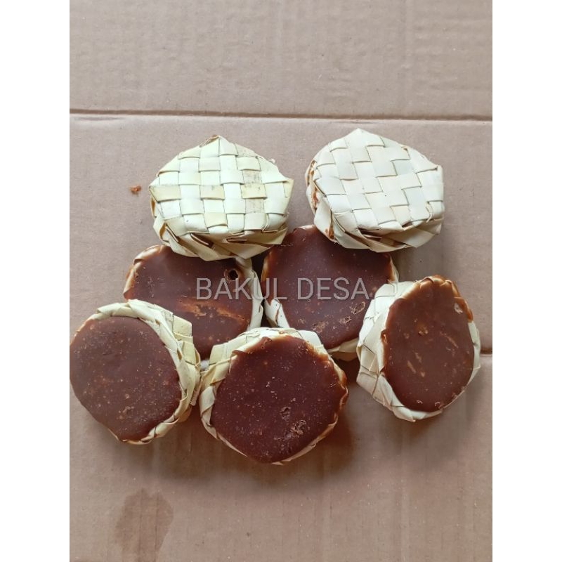 

gula merah siwalan asli 100%gula merah khas madura sumenep asli (1 biji)