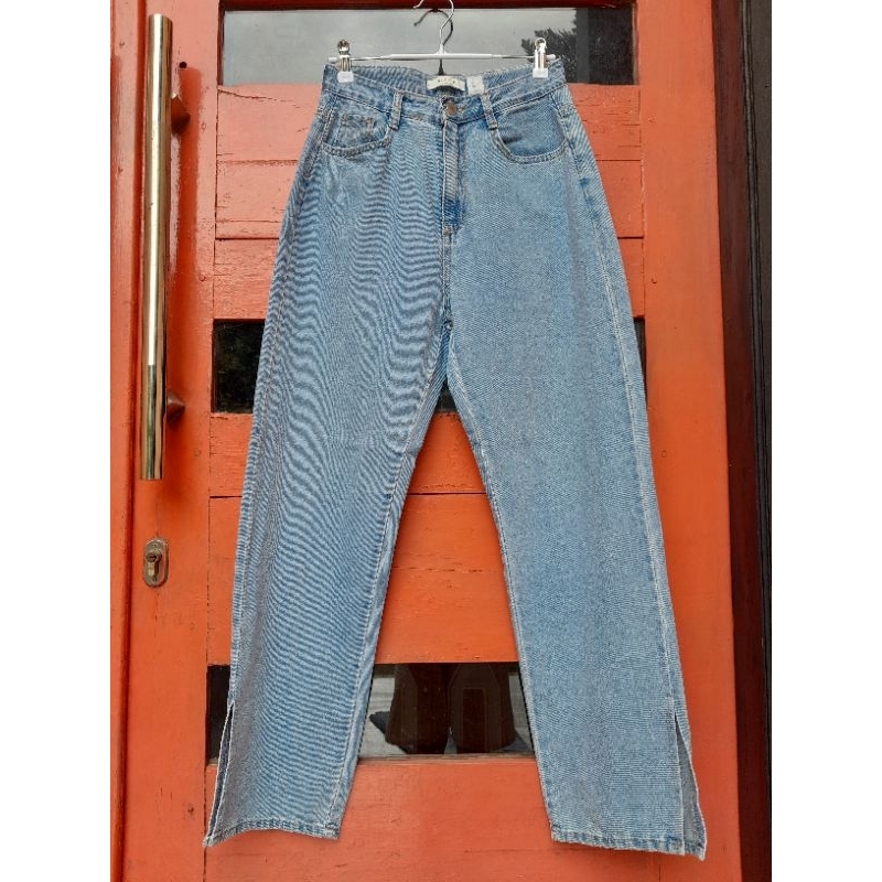 Celana Loose Jeans Hw, Loose Jeans Hw, Loose Hw, Celana Loose Hw, Jeans Hw