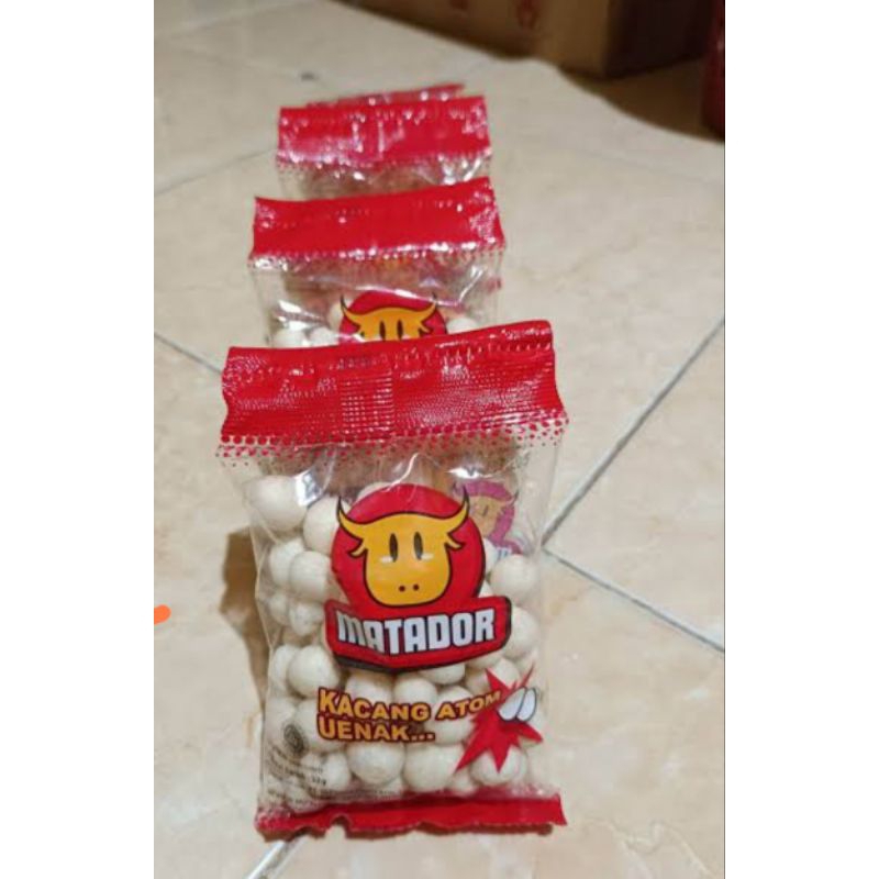 

MATADOR KACANG ATOM 1 RENCENG ISI 8 PCS