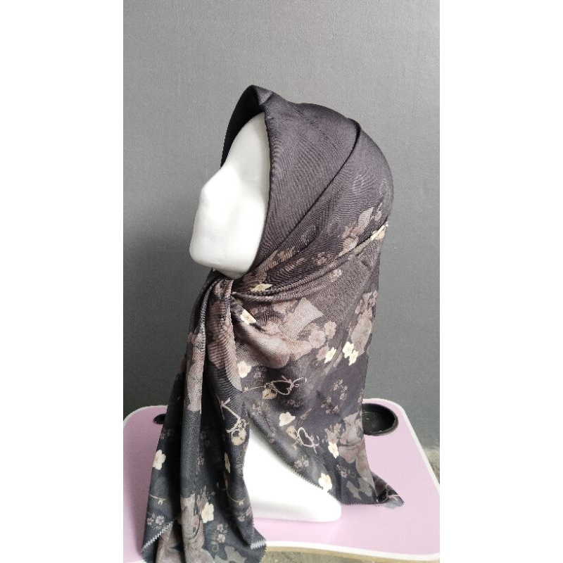 hijab segi empat motif voal/hijab segi empat / hijab voal sublim