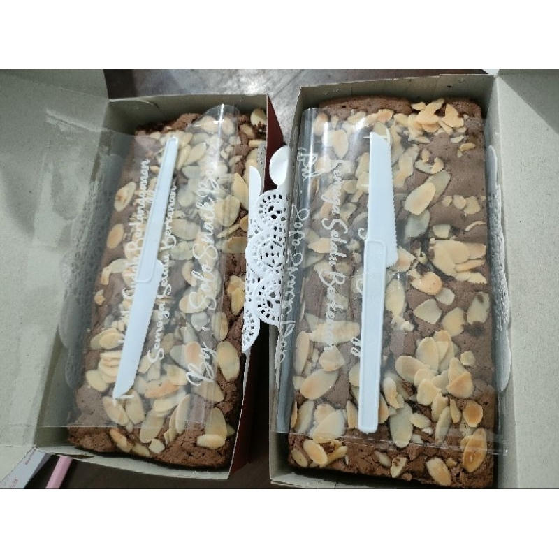 

brownis almond panggang