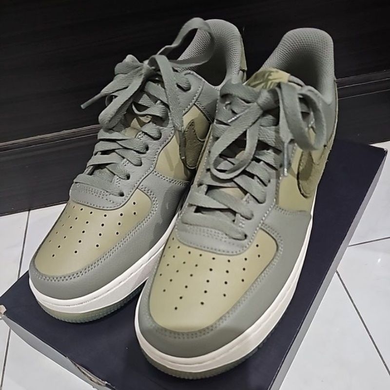 Sepatu Nike Air Force 1 '07 LV8 second