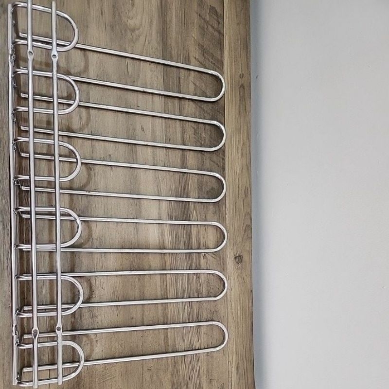 rak gelas wine gantung stainless steel tebal bar cafe PRELOVED