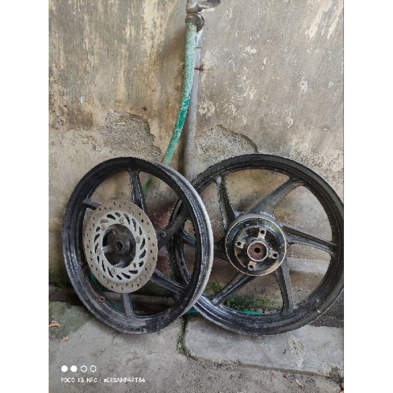 Velg original honda cb150r Old (sudah pnp tiger revo)