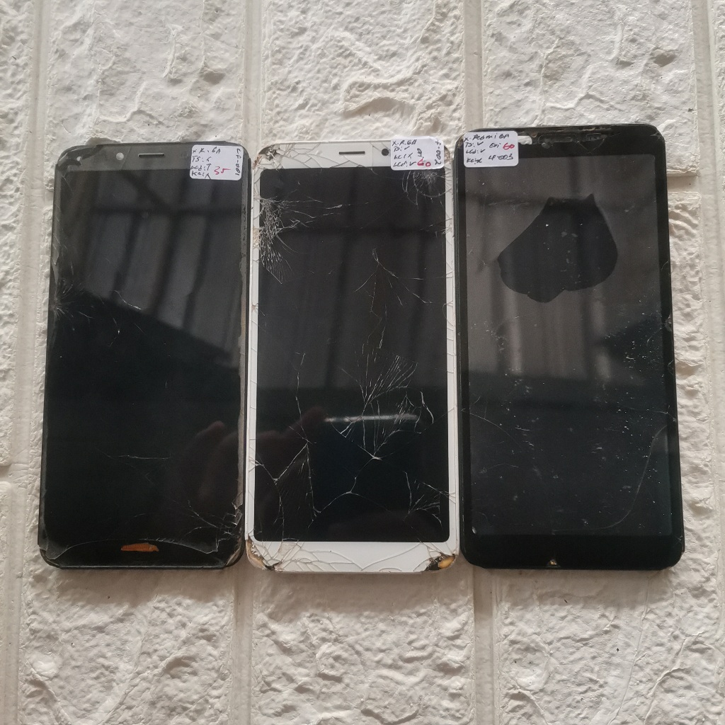 LCD Frame Xiaomi Redmi 6A Minus Copotan | Minus (Lihat Foto Variasi) | ABS