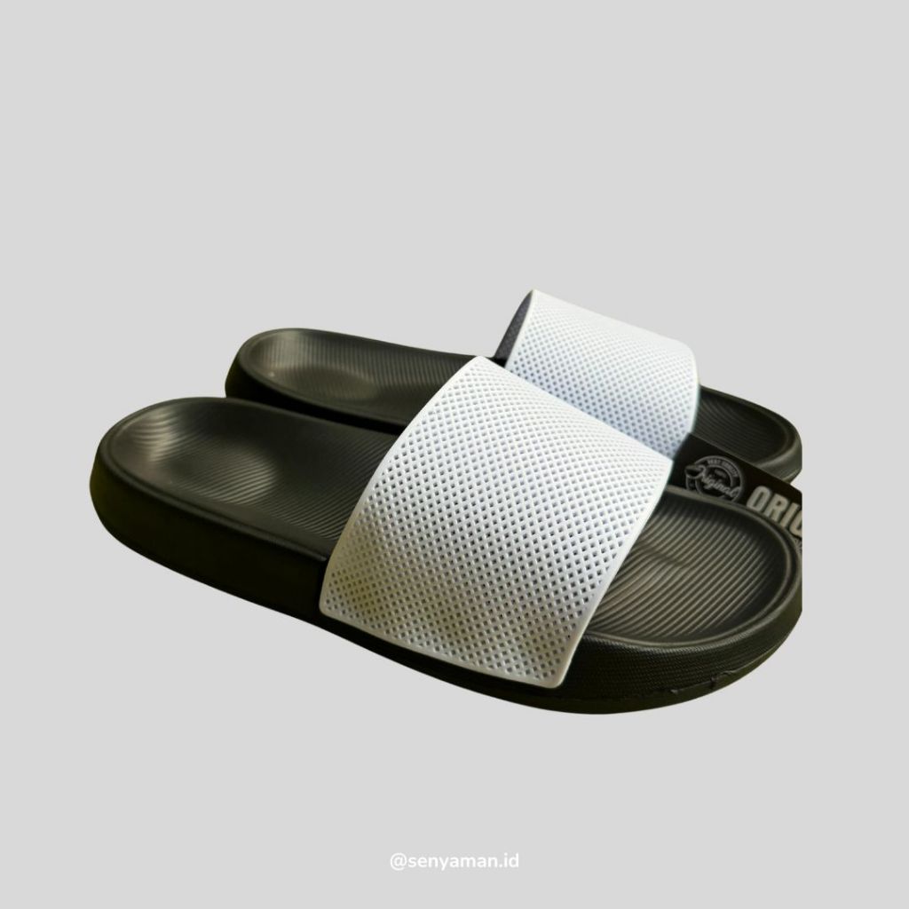 Sandal Selop Distro unisex Pria & Wanita Premium High Quality - Hitam Putih Polos