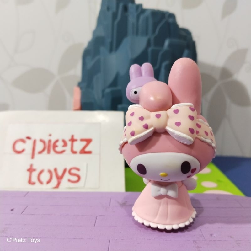 Figure My Melody with Balloon (Second/Preloved)