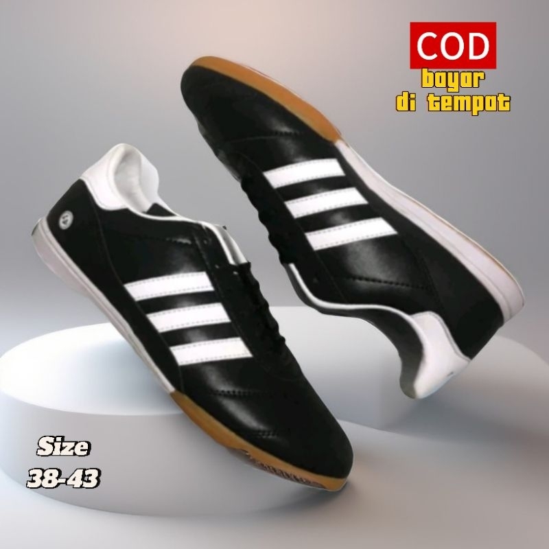 sepatu futsal mundial jahit terbaru/sepatu futsal mundial jahit terlaris