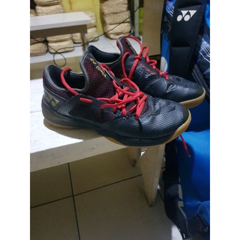 sepatu yonex comfort z2 original
