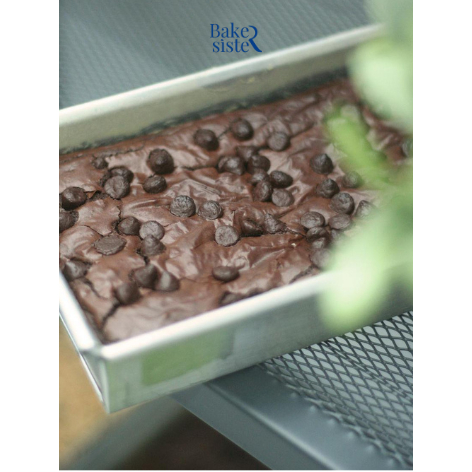 

Fudgy Brownies By Baker Sister