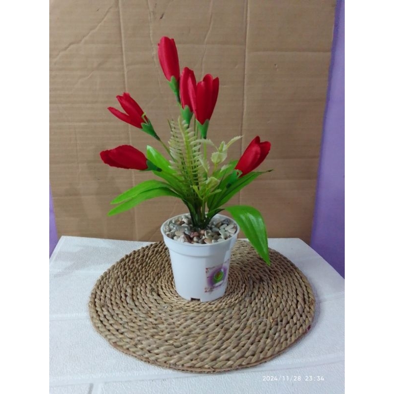 SET BUNGA PLASTIK TULIP BUNGA HIAS TULIP BUNGA DEKORASI HOMEDECOR HIASAN DINDING DEKORASI PERNIKAHAN