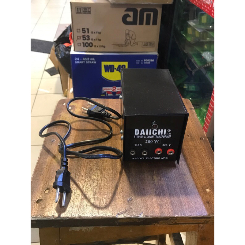 Trafo Step Up & Step Down Daiichi 200W DAIICHI Step up down 200 watt