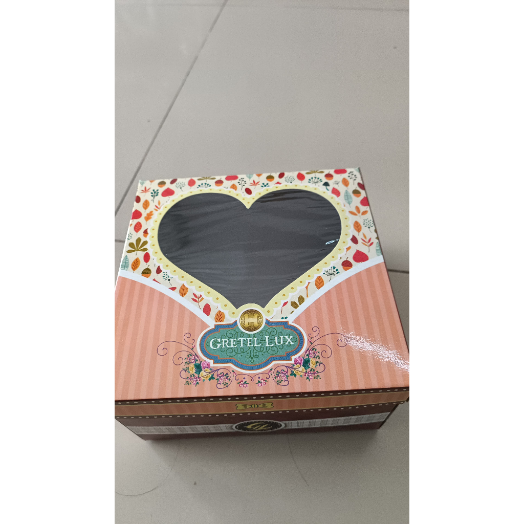 

Box Kue Tart / Box Kue Hansel / Gretel Lux Ukuran 18 x 18 x 10 Dan 22 X 22 X 10
