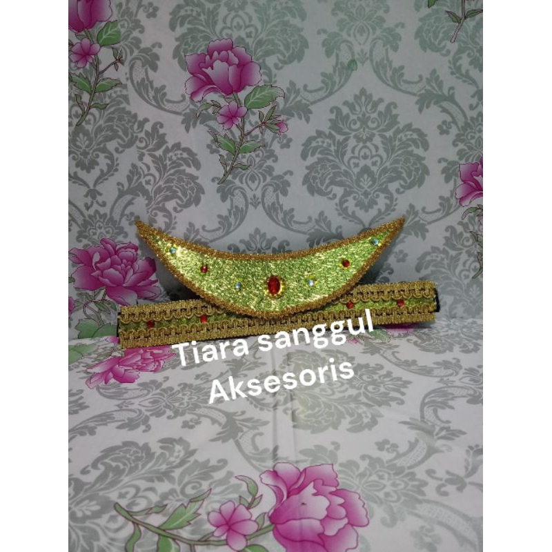 TOPI ADAT NTT/MAHKOTA ADAT NTT BULAN SABIT