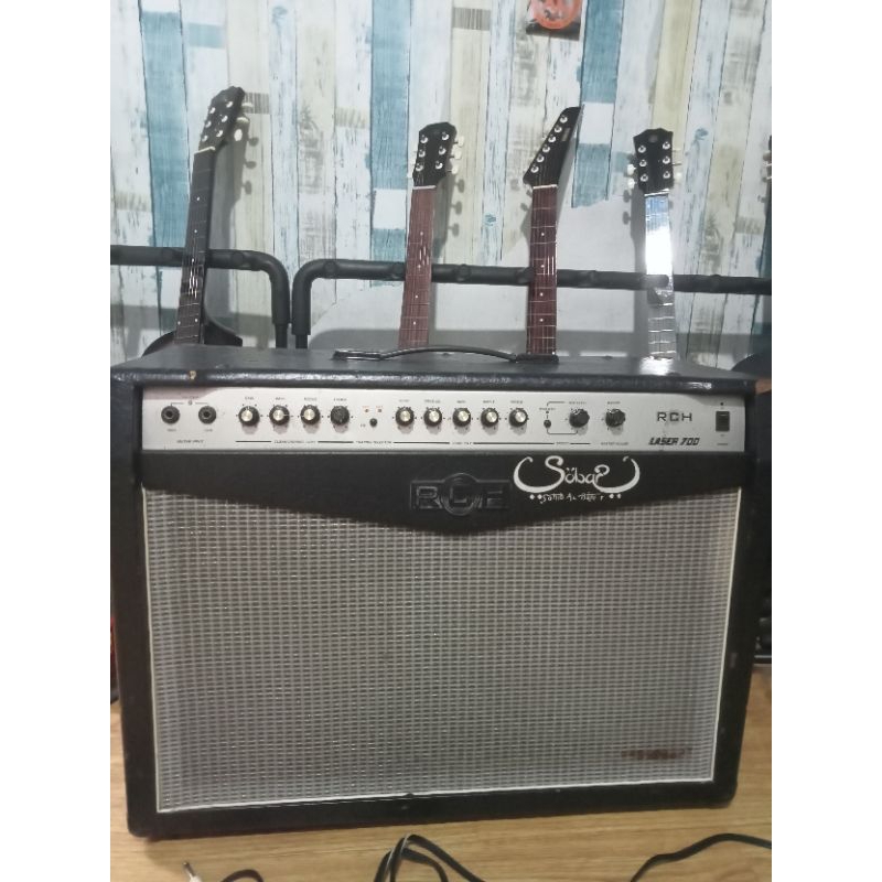 OLSHOP BANJARMASIN- Monitor gitar RCH LAZER 700 speaker 12x2 kondisi  normal aman semua