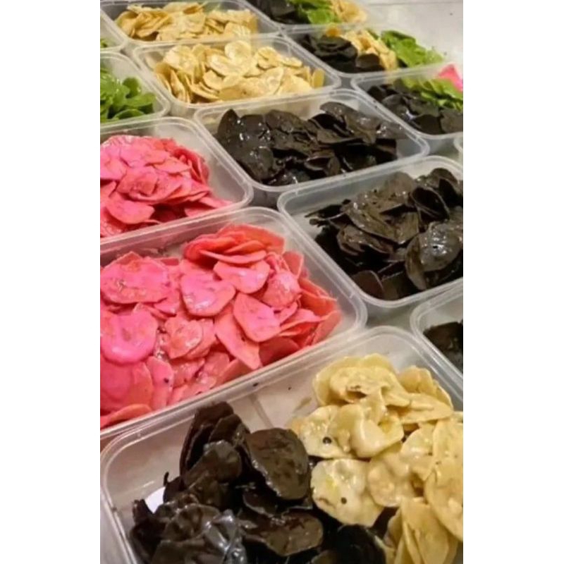 

KRIPIK PISANG COKLAT LUMER PREMIUM/Banana Chips 500 ml (200 gram)