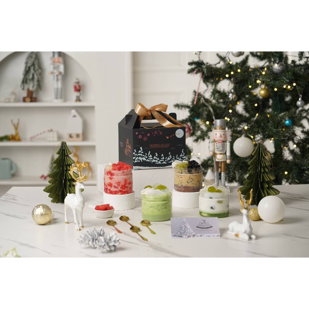 

Festive Gift Hampers (Isi 4 Dessert Jar)