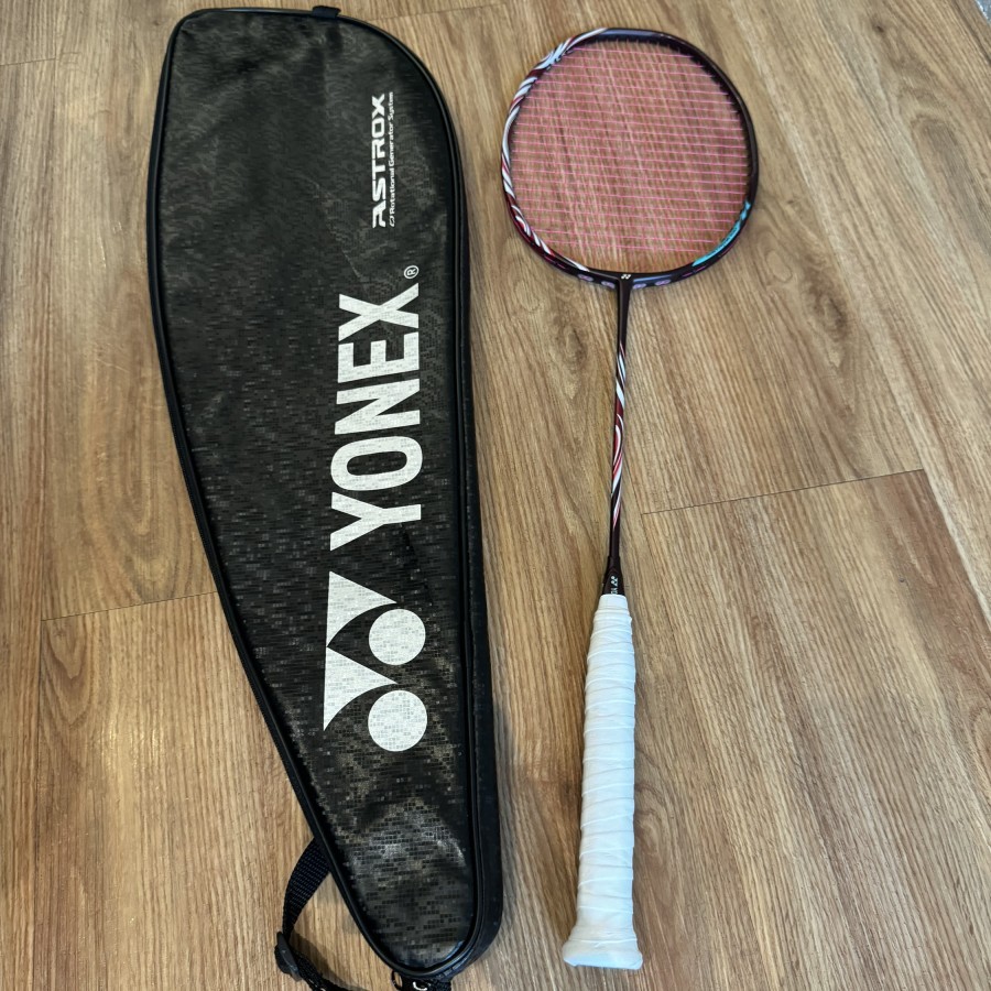 Raket Yonex Astrox 100zz kurenai (bekas) 4UG6 Original