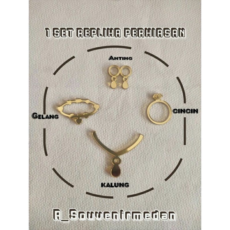 3cm 1 set Replika perhiasan mini akrilik emas bahan mahar/Perlengkapan mahar