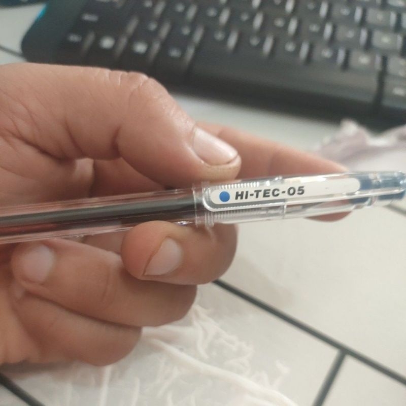 

pena pilot hi-tec 0,5 warna biru harga 1 pcs