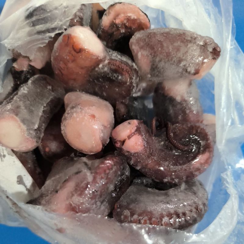 

tako atau kaki gurita kemasan 1 kg