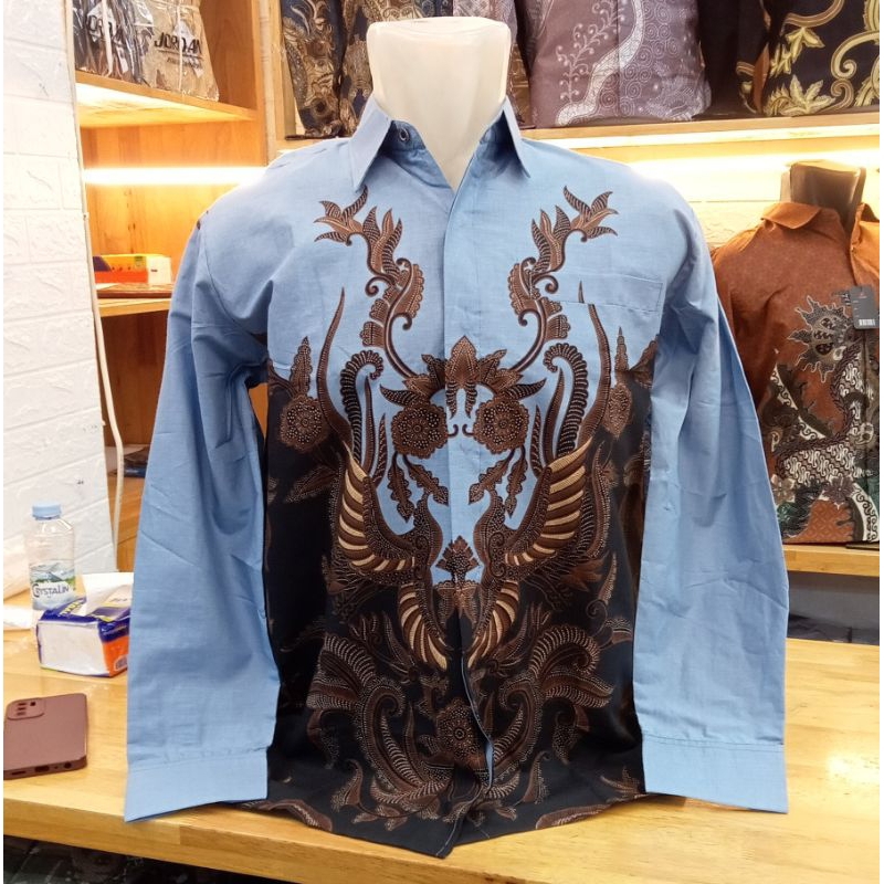 kemeja batik pria lengan panjang khusus warna biru denim #batikgaul#batikmodrn#katunsolo