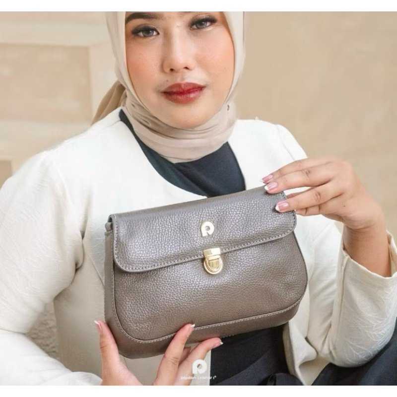 K3562 PAPILLON LEATHER’S