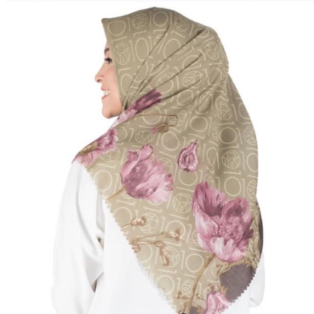 Riamiranda dekade Fransa Scarf