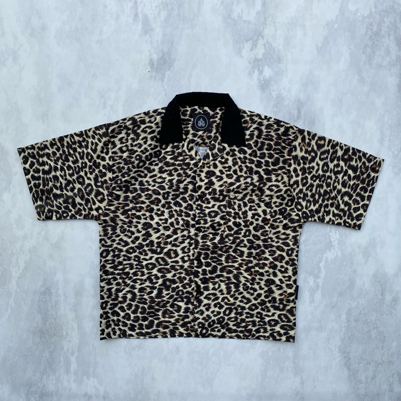 KEMEJA LEOPARD BOXY PRIA LENGAN PENDEK NOTBADCLUB
