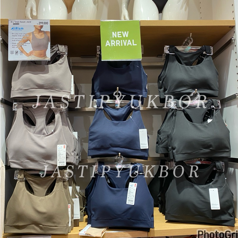 Woman Uniqlo Sports Bra Tanpa Kawat (Bra Zumba/Senam)